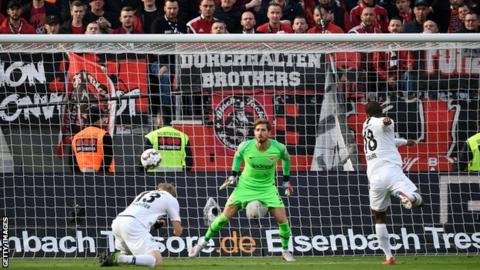 Frankfurt's Martin Hinteregger scores an own goal
