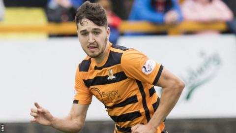On-loan Hearts forward Dario Zanatta