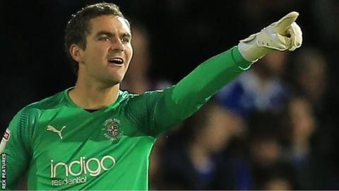 James Shea Luton Town Goalkeeper Signs New Contract Bbc Sport
