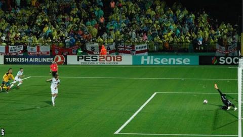 Harry Kane scores