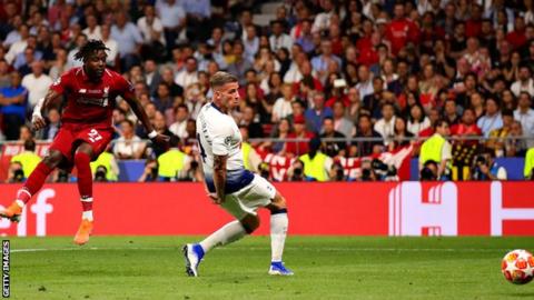 Divock Origi and Toby Alderweireld