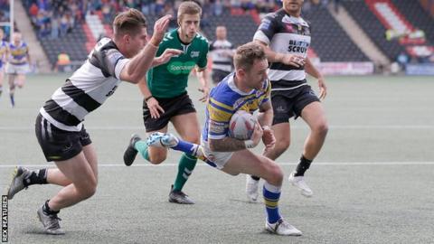 Richie Myler goes down for a try