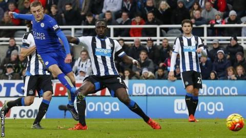 Jamie Vardy scores for Leicester at Newcastle