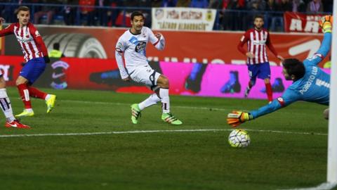 Antoine Griezmann scores for Atletico Madrid