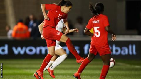 Christine Sinclair scores for Canada