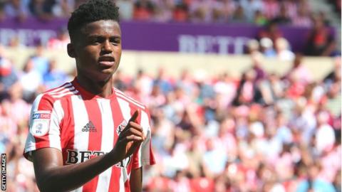 Bali Mumba in action for Sunderland