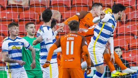 Thomas O'Ware scores