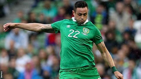 Issuing a statement through social media, he insisted he has "no issue with Roy Keane and shook his hand this summer at a Cork City European match".