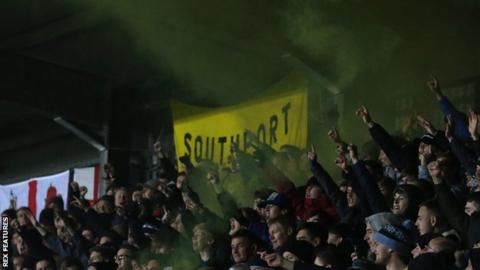 Southport fans