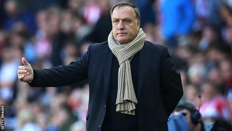 Sunderland manager Dick Advocaat