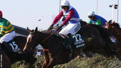 Derek Fox riding One For Arthur