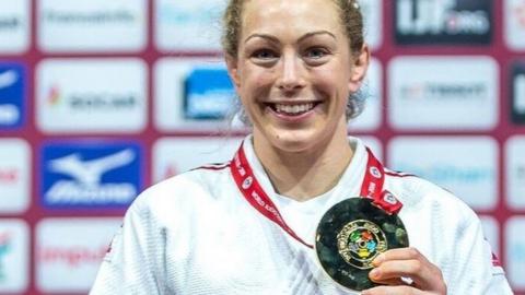 Sally Conway with Paris gold medal