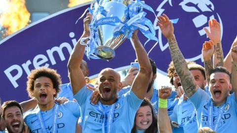 Kompany lifting title