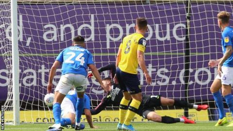 Cameron Brannagan scores