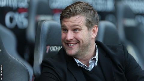 Karl Robinson