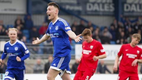 Rory McAllister celebrates with Peterhead