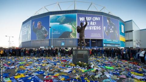 Cardiff, Nantes pay tribute to Emiliano Sala year on after player's death