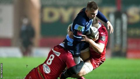 Cardiff Blues fly-half Gareth Anscombe scored a try and kicked 14 points