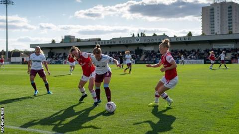 Arsenal at Boreham Wood FC