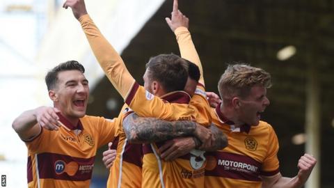 Louis Moult had Motherwell 3-0 up after 21 minutes