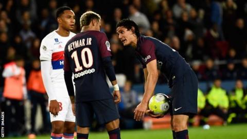 PSG forwards Neymar and Edinson Cavani