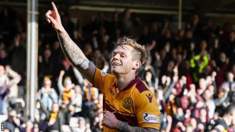 Motherwell midfielder Craig Tanner