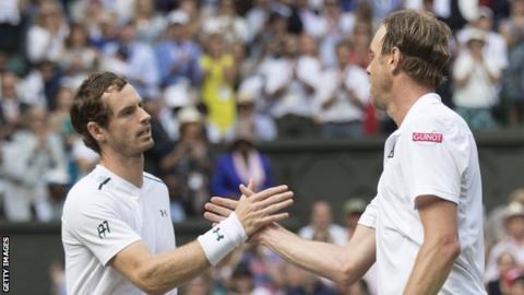 Murray beats Duckworth on Grand Slam return