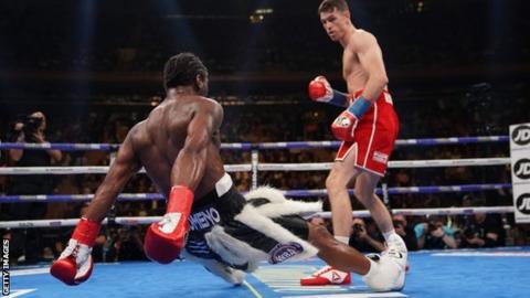 Callum Smith floors Hassan N'Dam