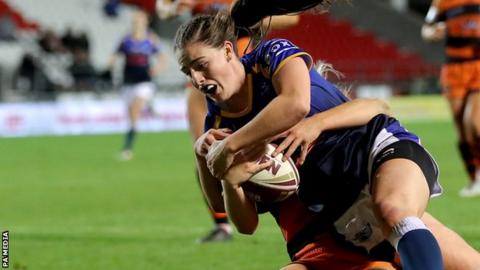 Fran Goldthorp scores her second try of the Grand Final