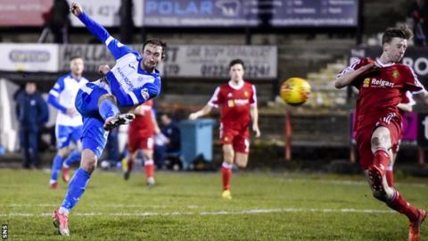 Chris Kane scores