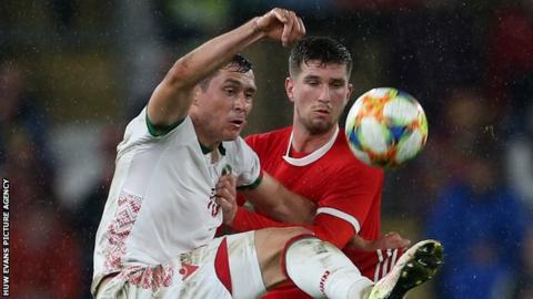 Chris Mepham Wales And Bournemouth Defender Nearly Quit After
