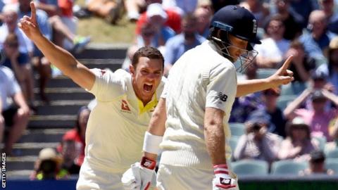 Australia rip through England to claim 2-0 lead