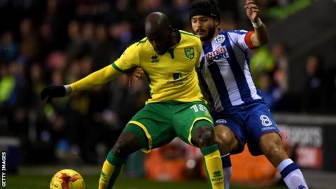 Sam Morsy (right)