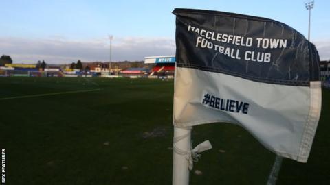 Macclesfield Town corner flag