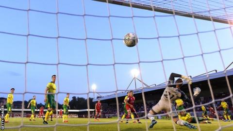 Beryly Lubala scores for Crawley