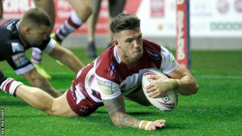 Oliver Gildart try