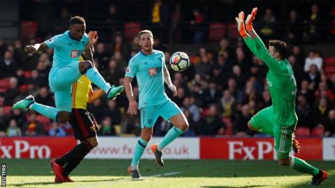 Jermain Defoe scores for Bournemouth