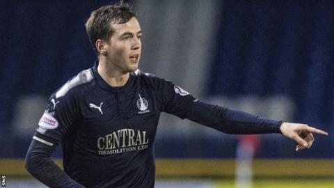 Louis Longridge in action for Falkirk