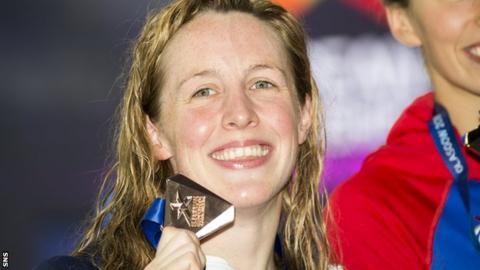 Hannah Miley shows off her bronze medal at the European Championships