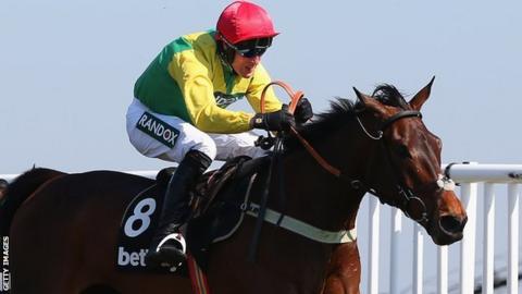Finian's Oscar won twice at Aintree's Grand National meeting