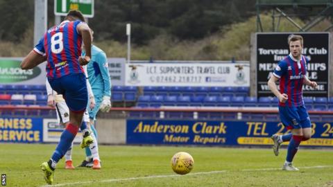 Nathan Austin scores