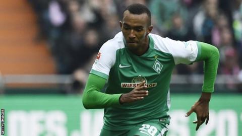 Werder Bremen's Melvyn Lorenzen