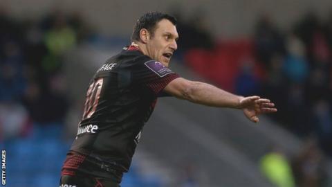 Lionel Beauxis in action for Lyon against Sale in the European Challenge Cup