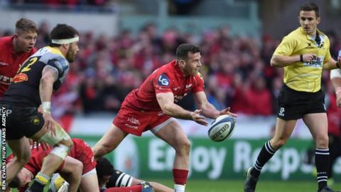 Gareth Davies