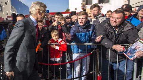 Arsenal manager Arsene Wenger arrives at Bournemouth