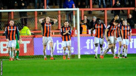 Luton players