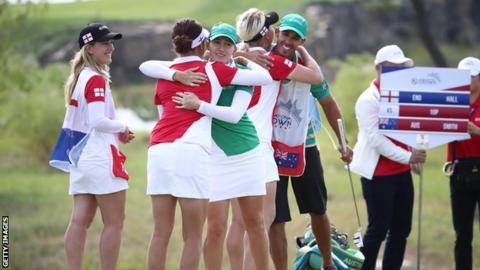 England and Australia at the UL International Crown