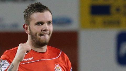 Portadown striker Darren Murray