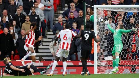 Eric Maxim Choupo-Moting equalises for Stoke