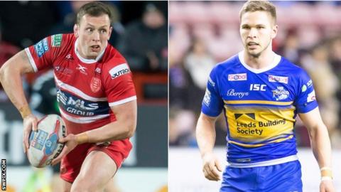 (l to r) Shaun Lunt in action for Hull KR with Matt Parcell in action for Leeds